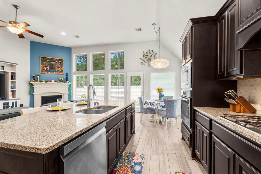 27938 Emory Cove Drive Spring, TX 77386