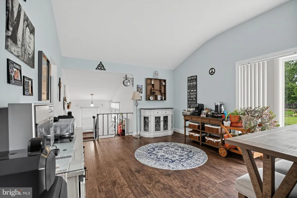 131 JACQUELINE AVENUE Delran, NJ 08075