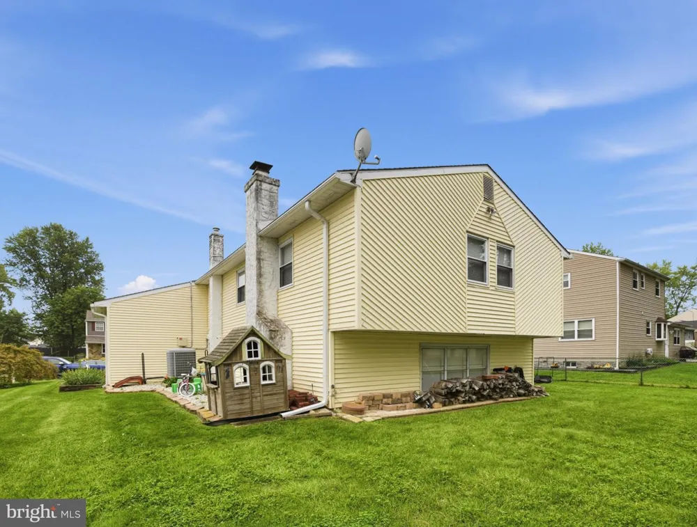 131 JACQUELINE AVENUE Delran, NJ 08075
