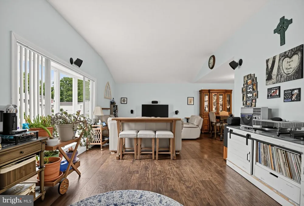 131 JACQUELINE AVENUE Delran, NJ 08075