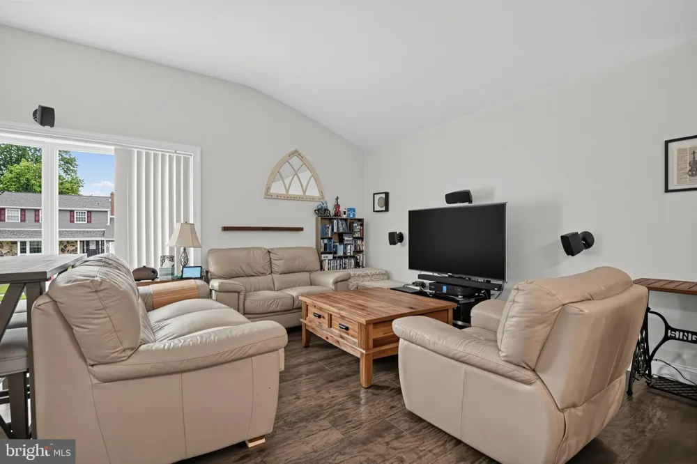 131 JACQUELINE AVENUE Delran, NJ 08075