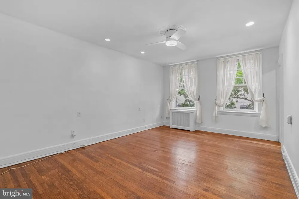 351 S 47TH STREET #B210 Philadelphia, PA 19143
