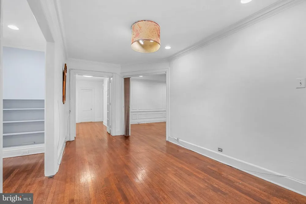 351 S 47TH STREET #B210 Philadelphia, PA 19143