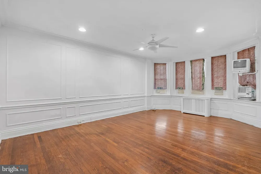351 S 47TH STREET #B210 Philadelphia, PA 19143