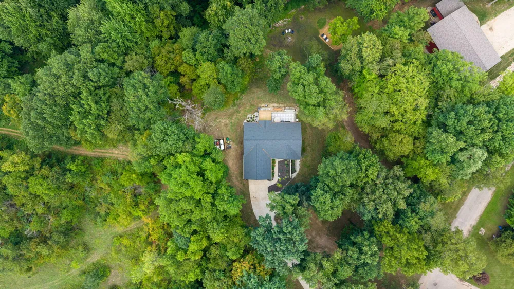 2523 Vanhorn Court Allegan, MI 49010