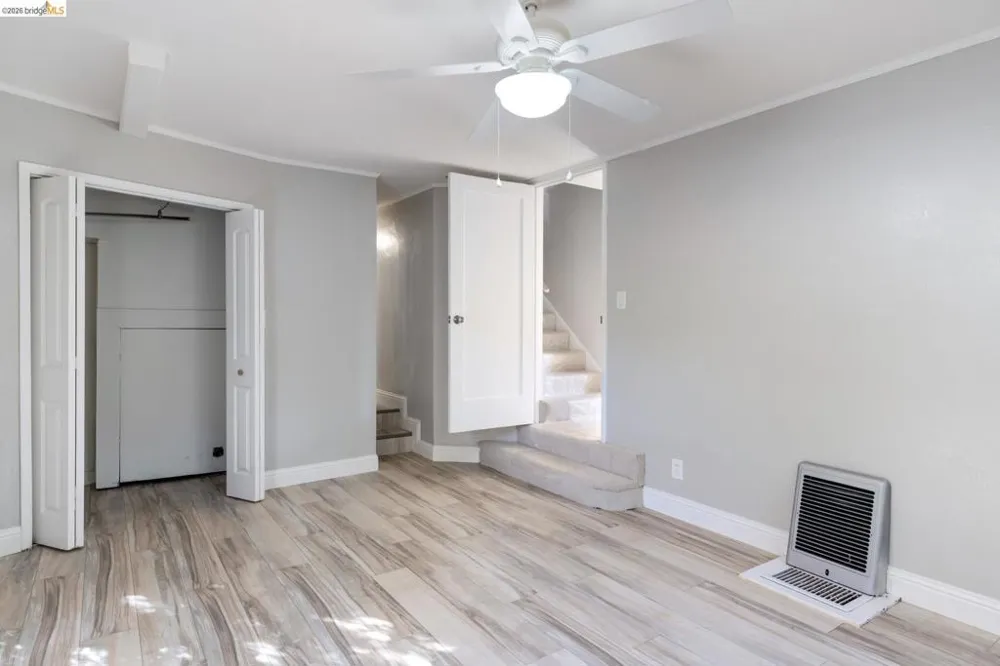 2925 El Monte Ave Oakland, CA 94605