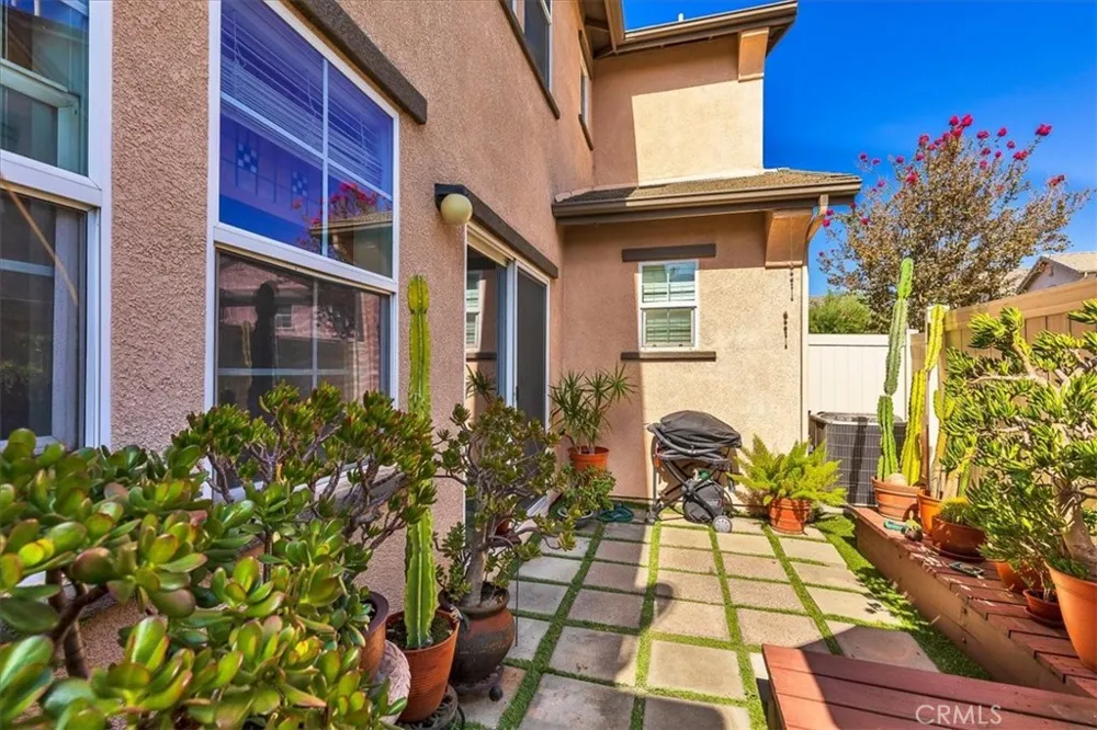 31798 Biagio Way Winchester, CA 92596