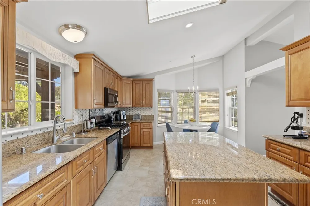 9914 W Lilac Road Escondido, CA 92026