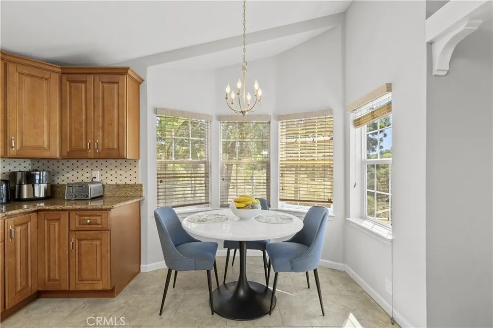 9914 W Lilac Road Escondido, CA 92026
