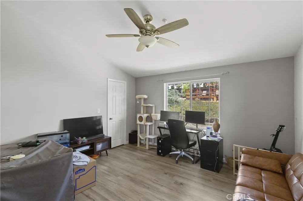 9914 W Lilac Road Escondido, CA 92026