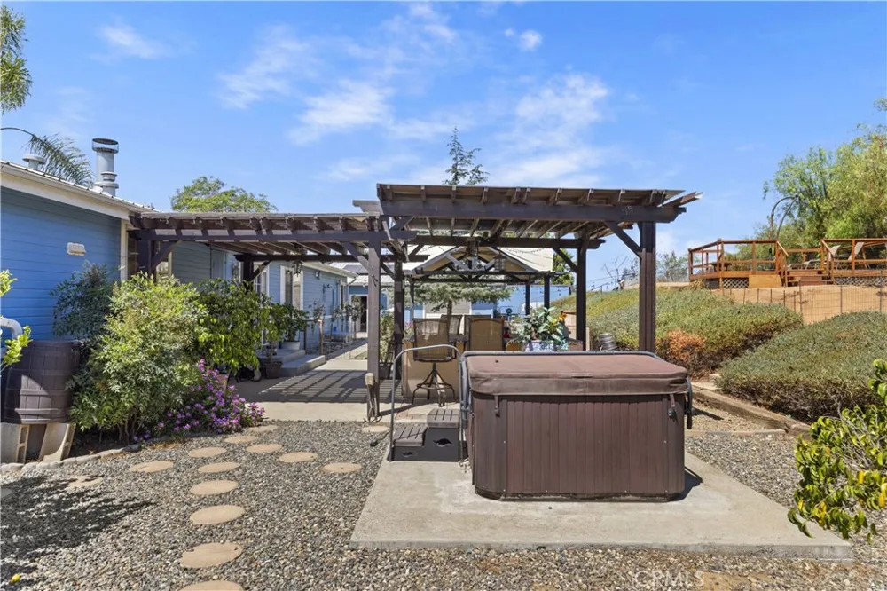 9914 W Lilac Road Escondido, CA 92026