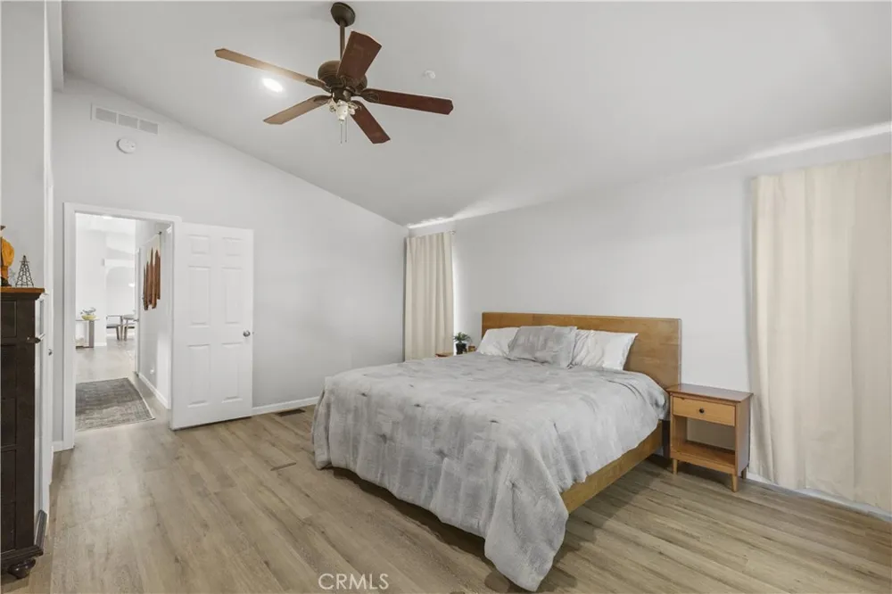 9914 W Lilac Road Escondido, CA 92026