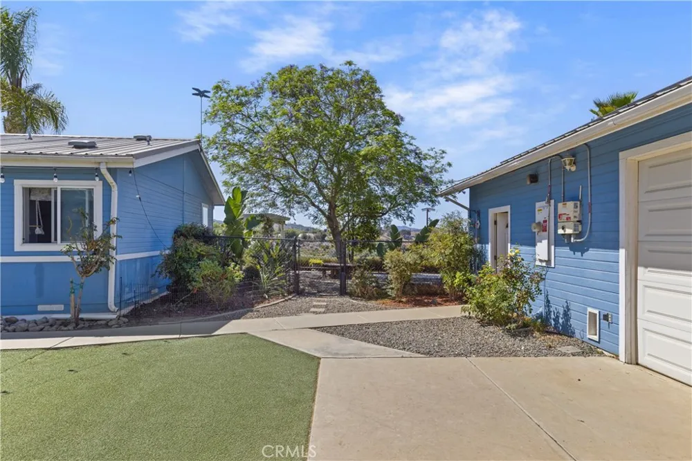 9914 W Lilac Road Escondido, CA 92026