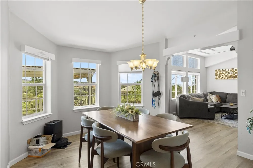 9914 W Lilac Road Escondido, CA 92026