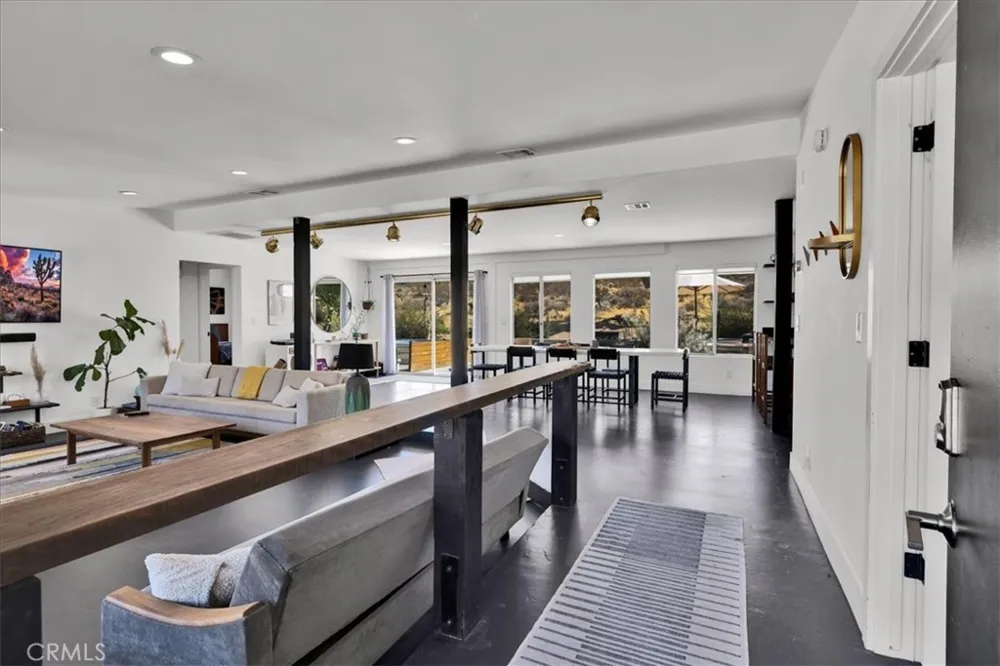 60313 Pueblo Trail Joshua Tree, CA 92252