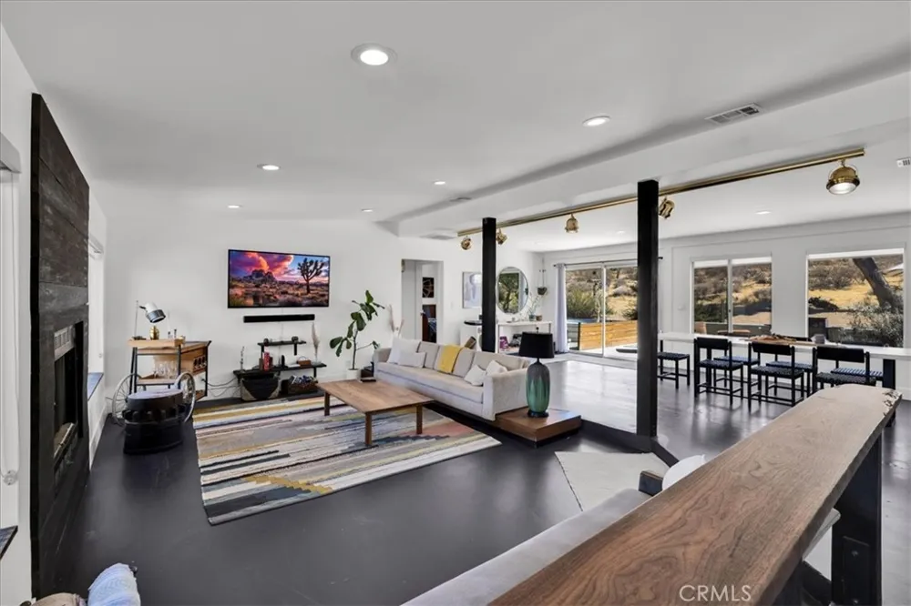 60313 Pueblo Trail Joshua Tree, CA 92252