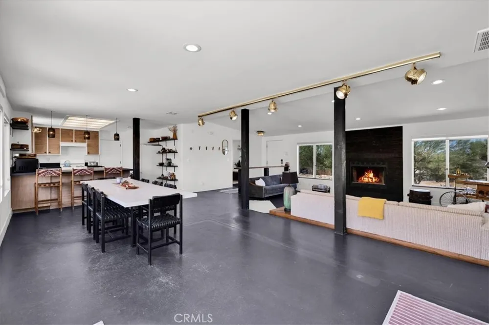 60313 Pueblo Trail Joshua Tree, CA 92252
