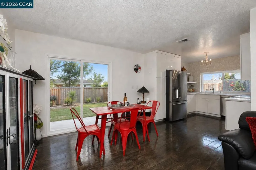 1904 Calaveras Dr Bay Point, CA 94565