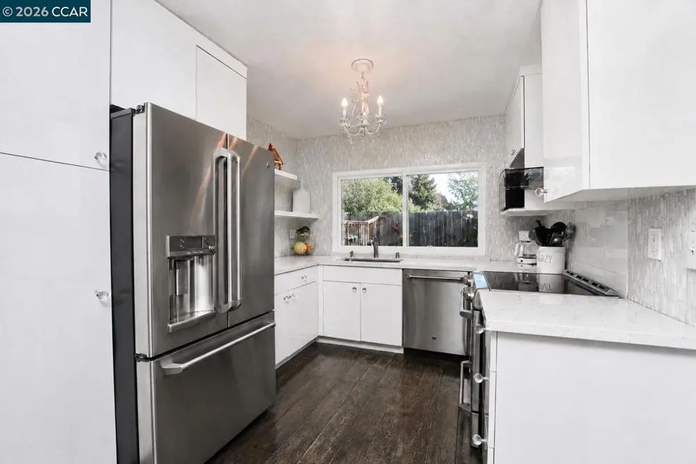 1904 Calaveras Dr Bay Point, CA 94565