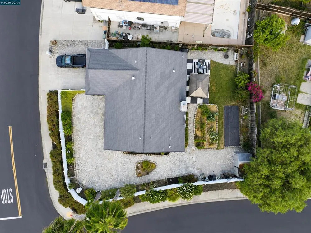 1904 Calaveras Dr Bay Point, CA 94565