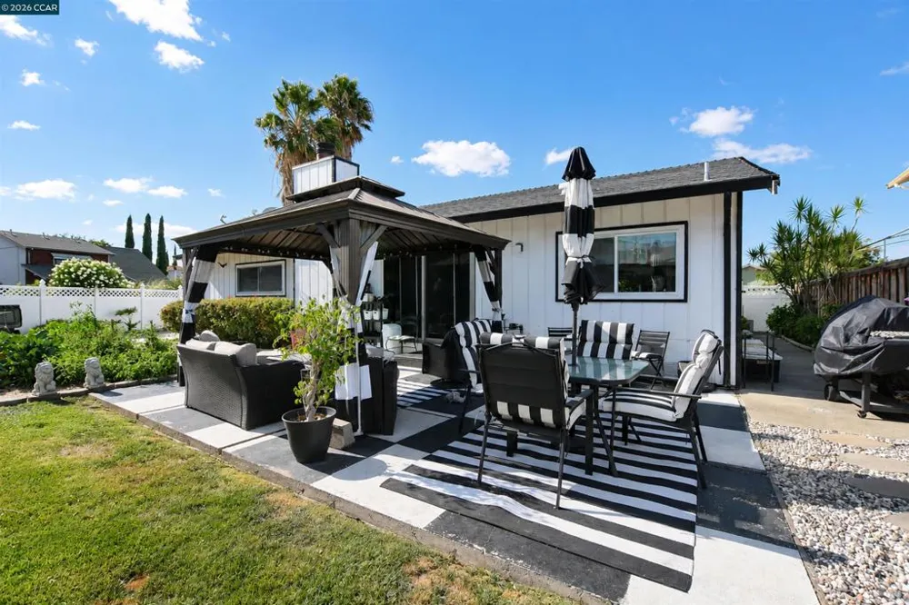 1904 Calaveras Dr Bay Point, CA 94565