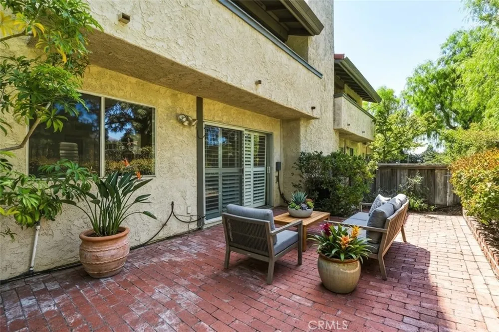11257 Key West Avenue #3 Porter Ranch, CA 91326