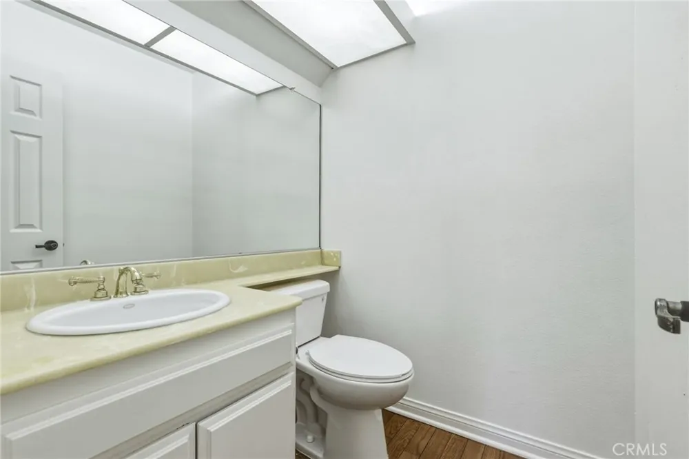 11257 Key West Avenue #3 Porter Ranch, CA 91326