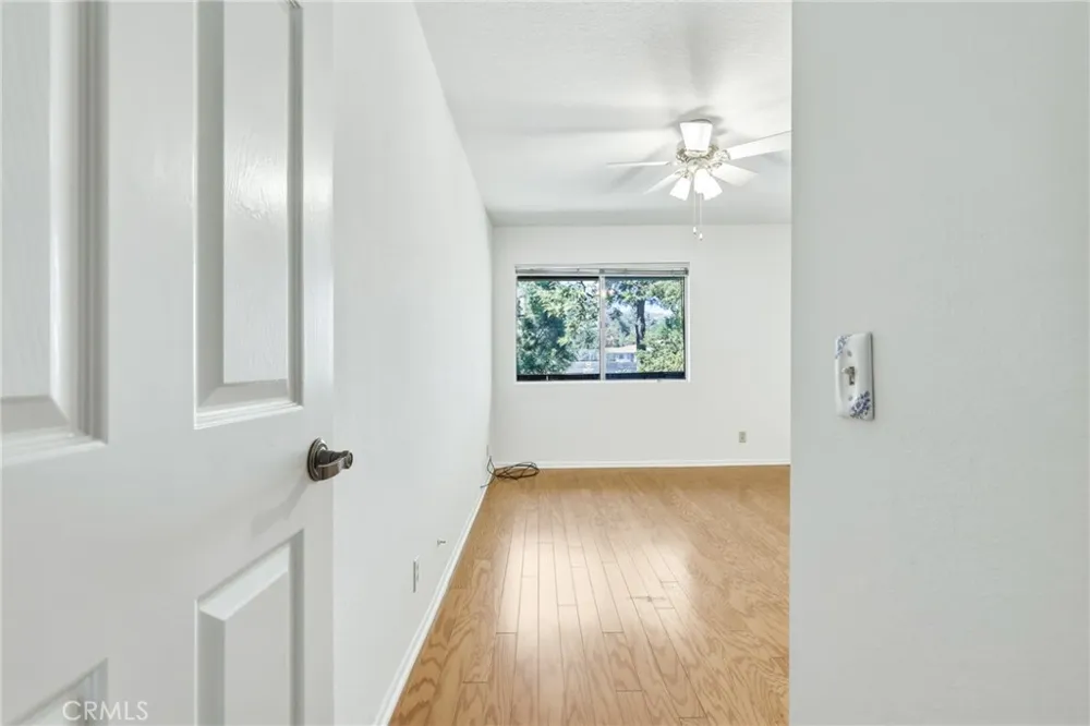 11257 Key West Avenue #3 Porter Ranch, CA 91326