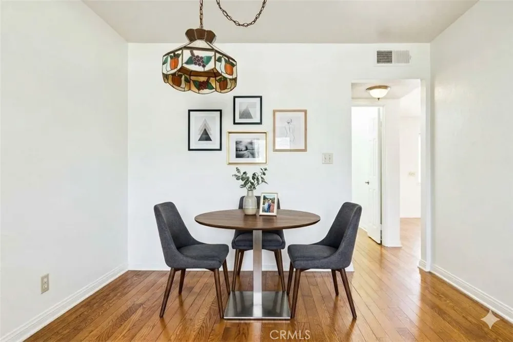 11257 Key West Avenue #3 Porter Ranch, CA 91326