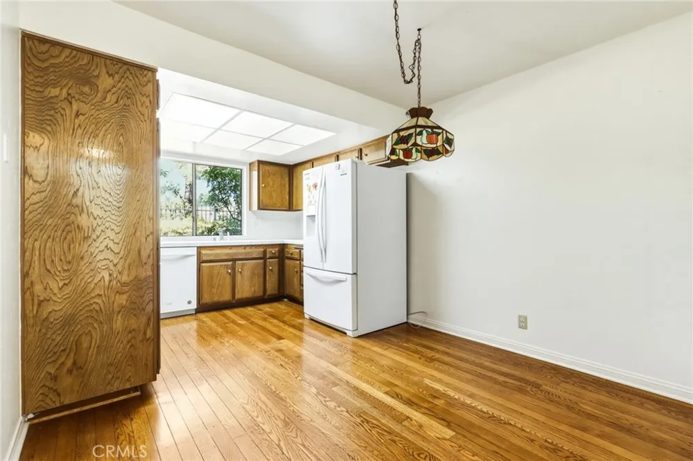11257 Key West Avenue #3 Porter Ranch, CA 91326