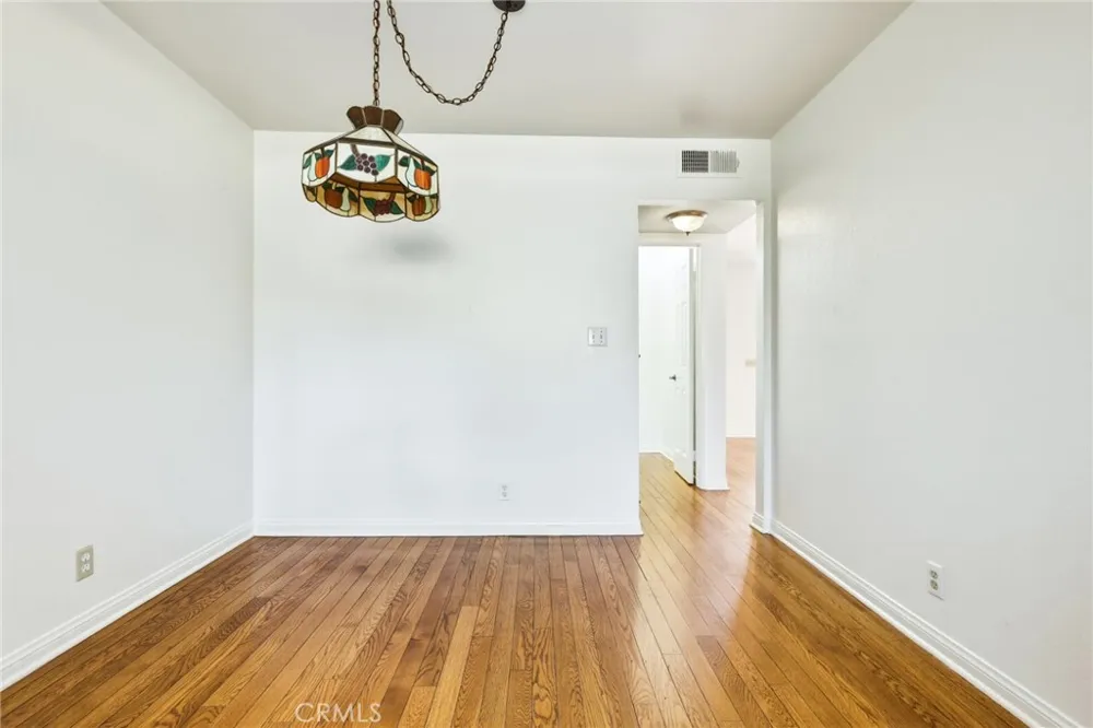 11257 Key West Avenue #3 Porter Ranch, CA 91326