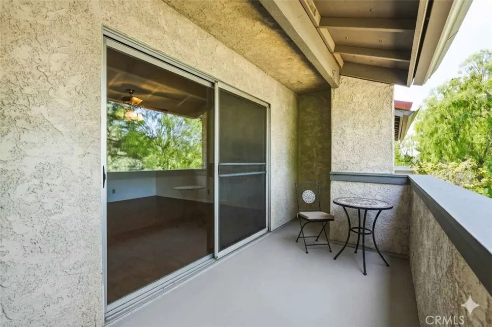 11257 Key West Avenue #3 Porter Ranch, CA 91326