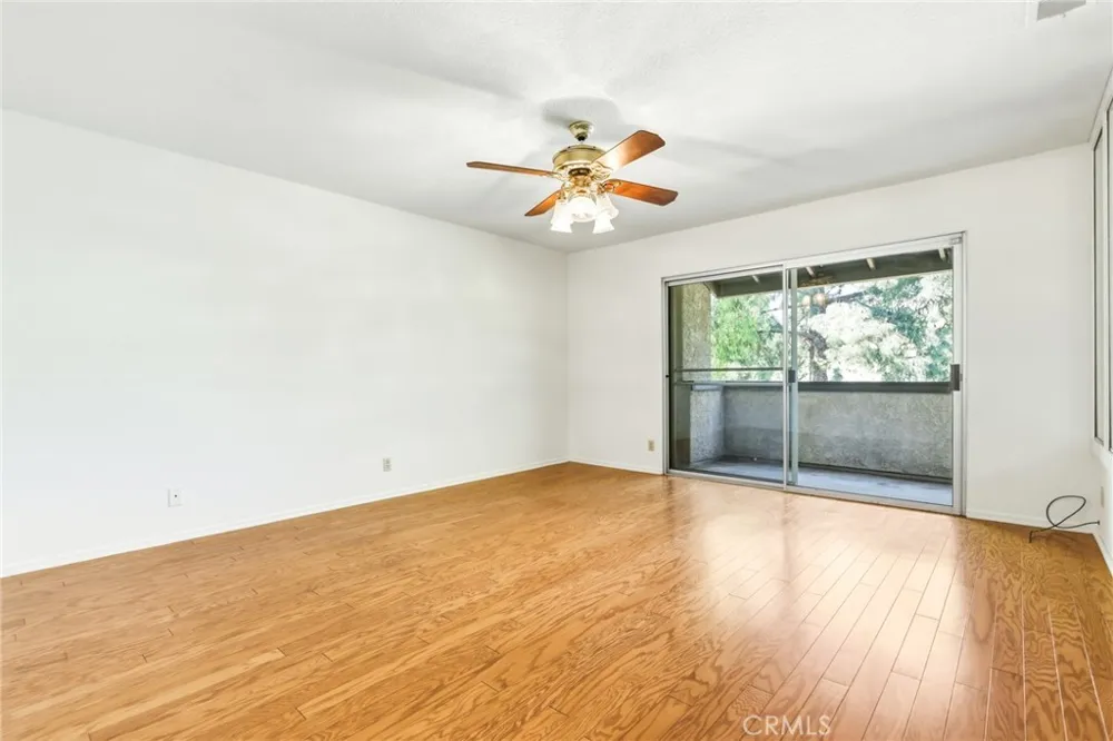 11257 Key West Avenue #3 Porter Ranch, CA 91326