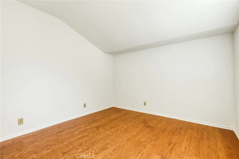 11257 Key West Avenue #3 Porter Ranch, CA 91326