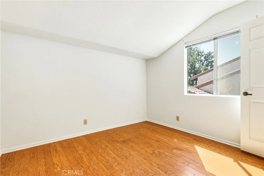 11257 Key West Avenue #3 Porter Ranch, CA 91326
