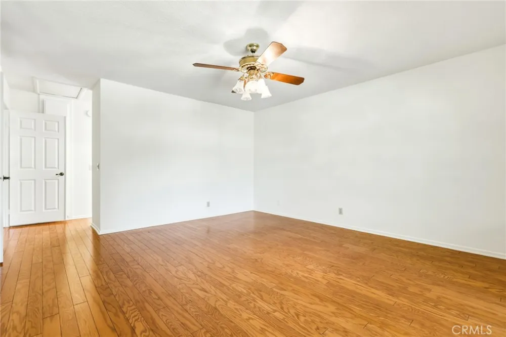 11257 Key West Avenue #3 Porter Ranch, CA 91326