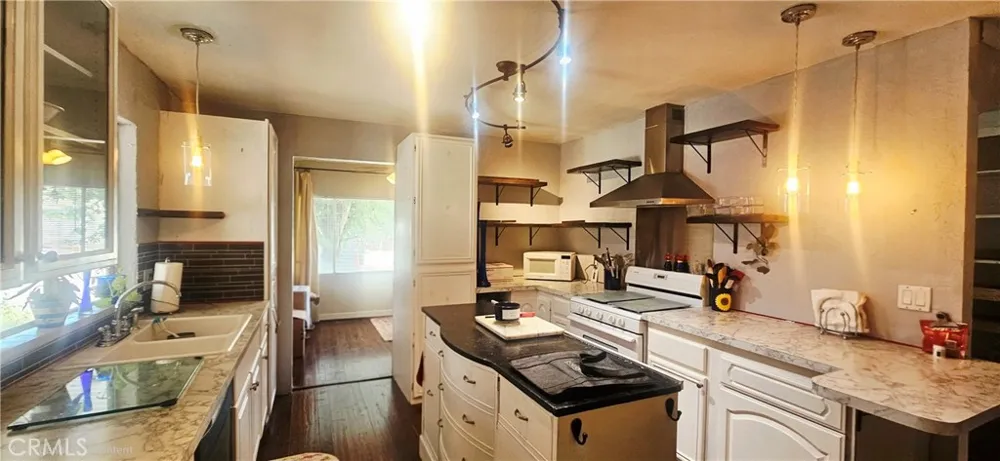 10475 Frontier Cherry Valley, CA 92223
