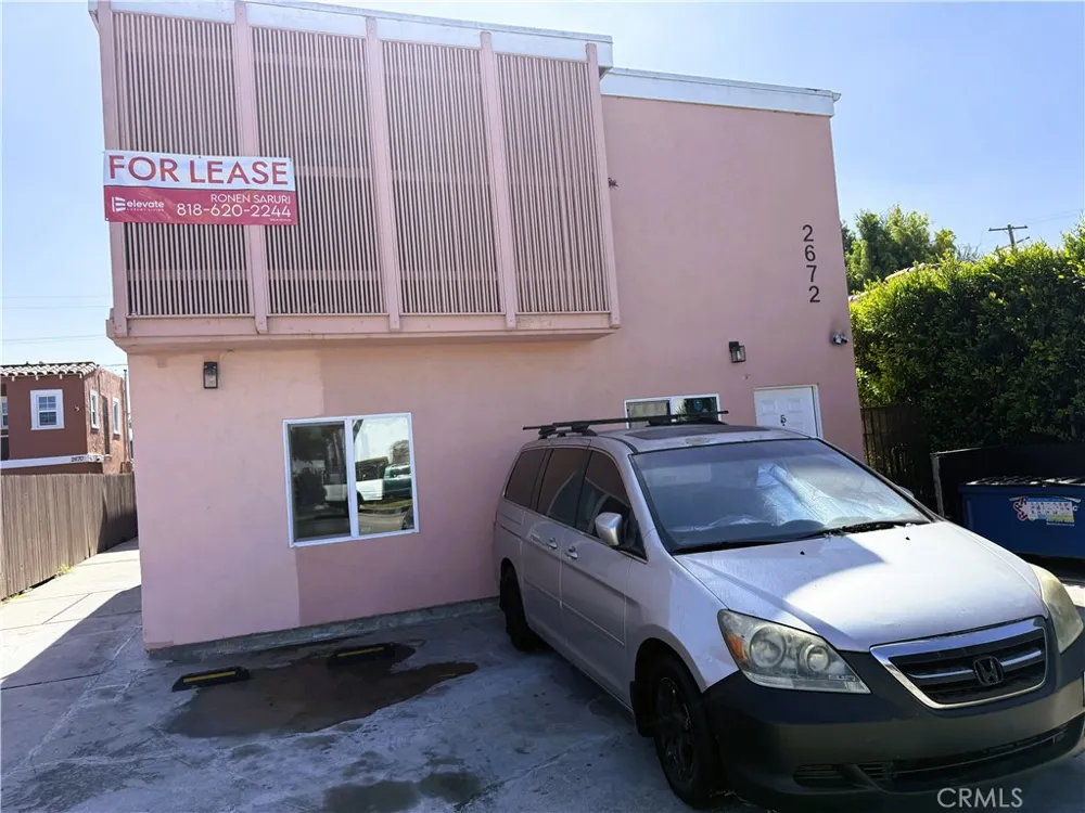 2672 S Redondo Boulevard #3 Los Angeles, CA 90016
