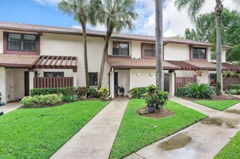 4321 CARAMBOLA CIRCLE #403-F