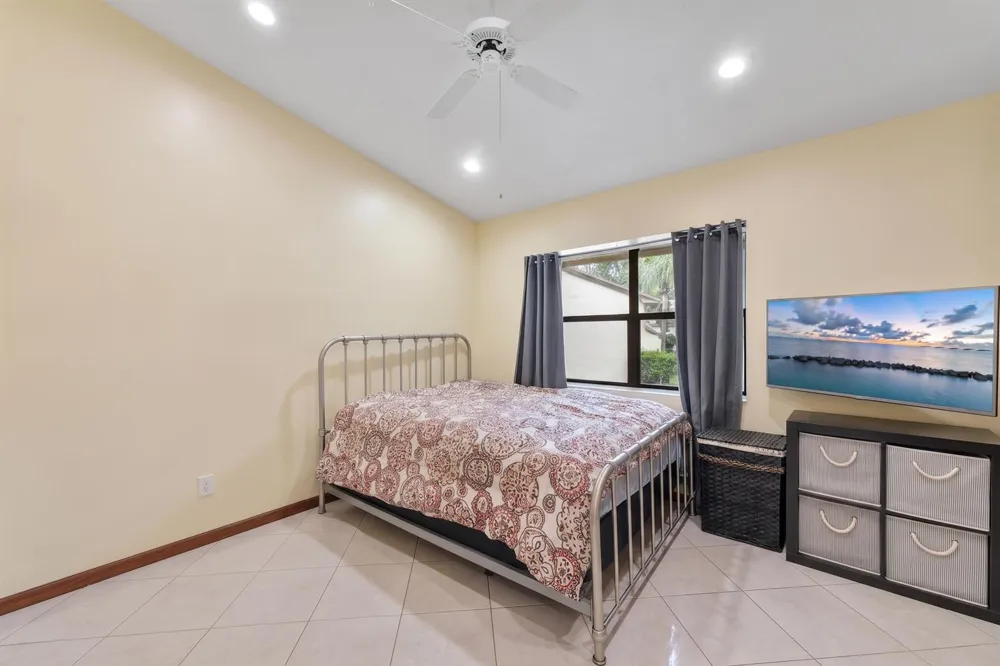 4321 CARAMBOLA CIRCLE #403-F Coconut Creek, FL 33066