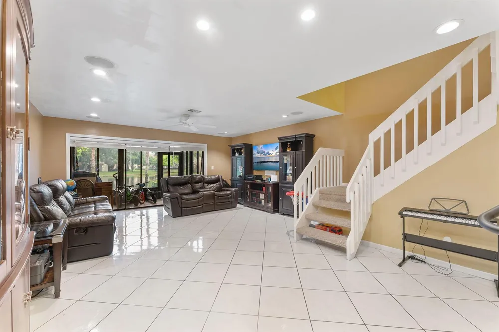 4321 CARAMBOLA CIRCLE #403-F Coconut Creek, FL 33066