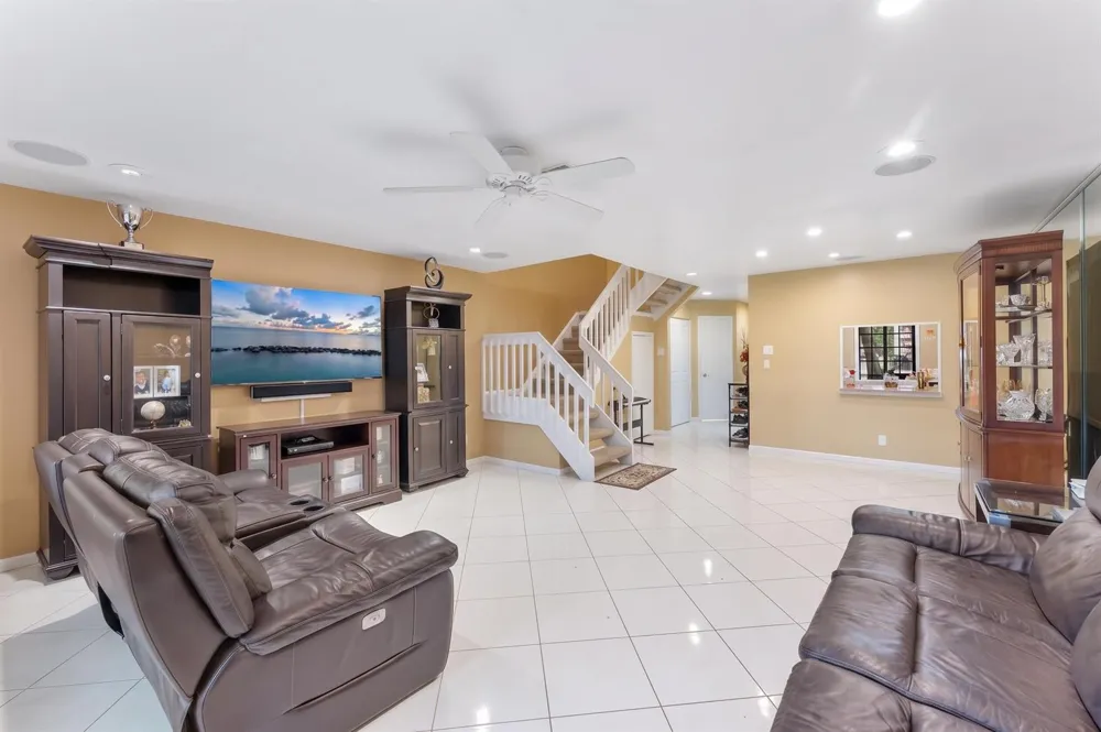 4321 CARAMBOLA CIRCLE #403-F Coconut Creek, FL 33066