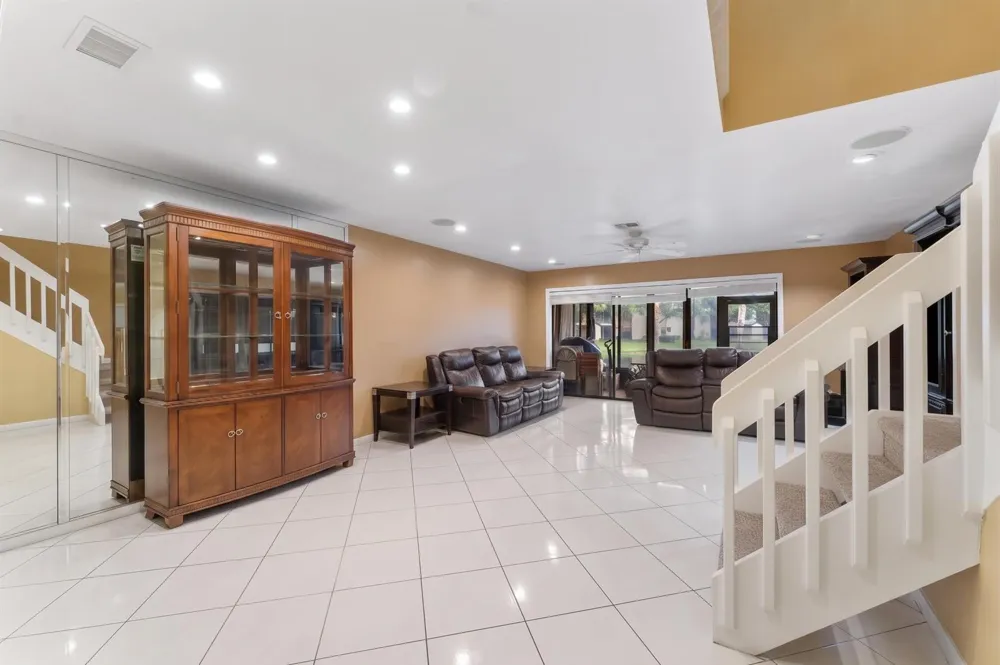 4321 CARAMBOLA CIRCLE #403-F Coconut Creek, FL 33066