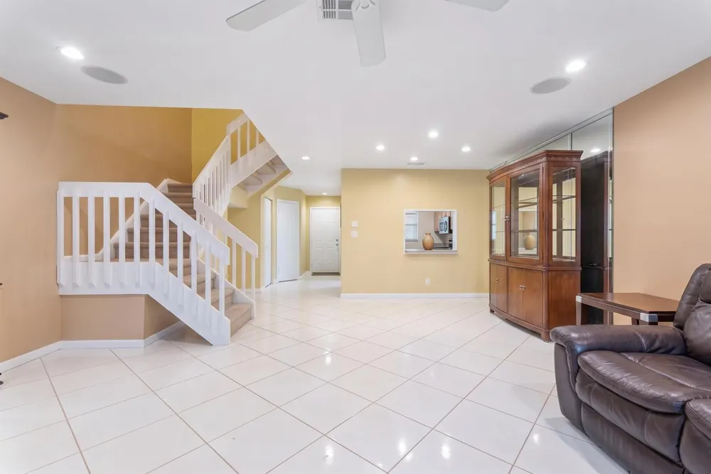 4321 CARAMBOLA CIRCLE #403-F Coconut Creek, FL 33066