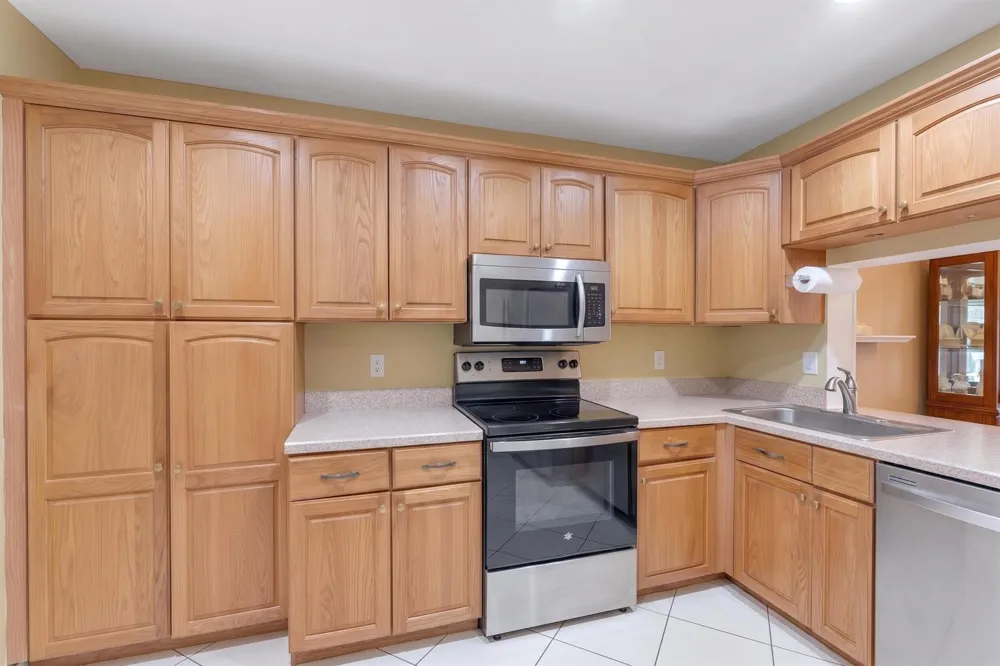 4321 CARAMBOLA CIRCLE #403-F Coconut Creek, FL 33066