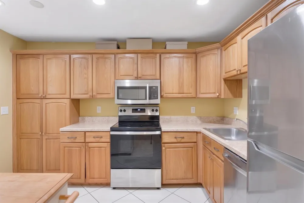 4321 CARAMBOLA CIRCLE #403-F Coconut Creek, FL 33066