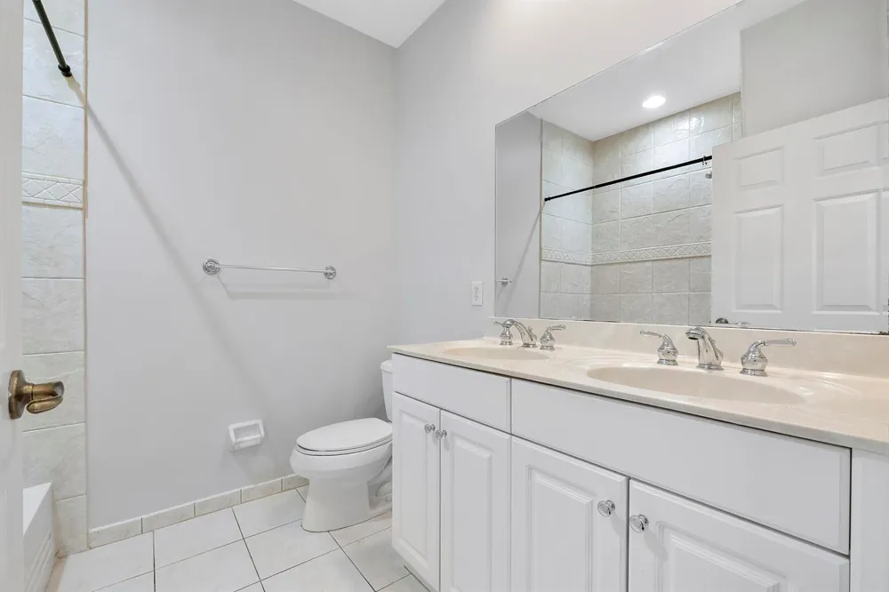 3505 LAKESIDE DRIVE Davie, FL 33328