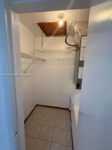8835 SW 27th St Miami, FL 33165