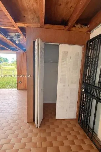 8835 SW 27th St Miami, FL 33165
