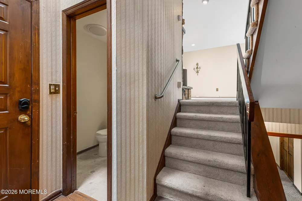 84 Diamond Lane Old Bridge, NJ 08857